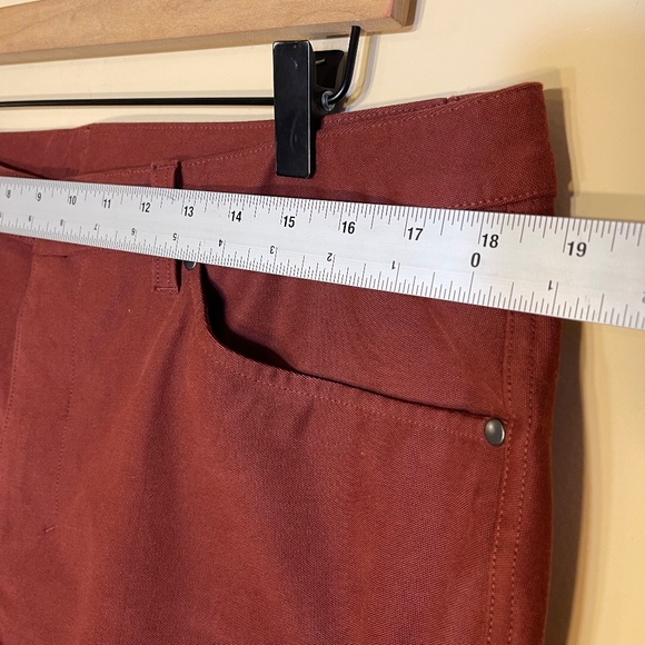 Lululemon Straight-Leg Pants - Picture 9 of 11